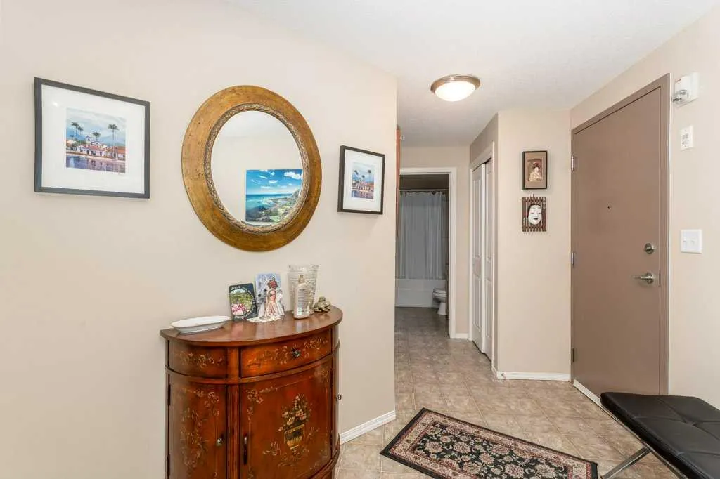186 Kananaskis Way #216