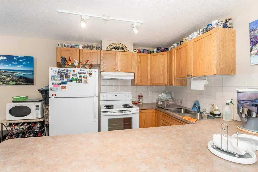 186 Kananaskis Way #216