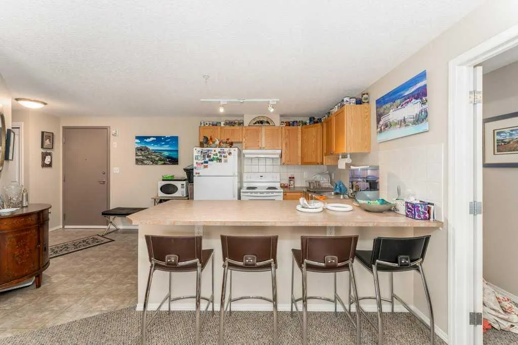 186 Kananaskis Way #216