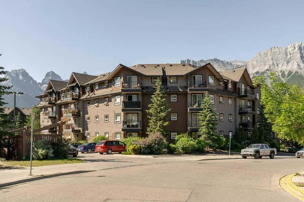 186 Kananaskis Way #216