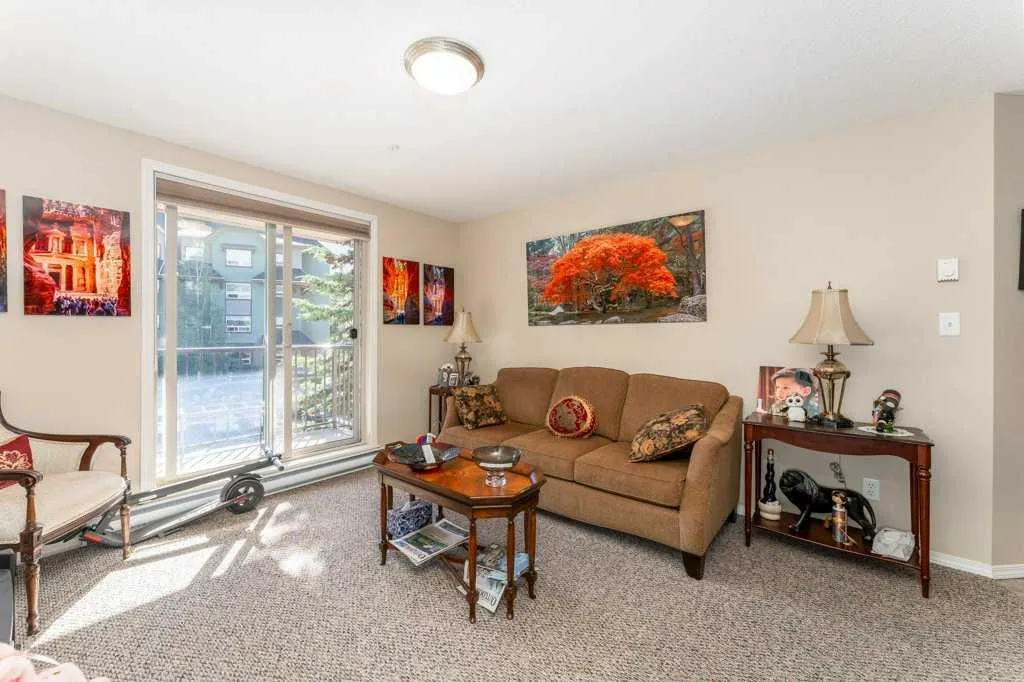 186 Kananaskis Way #216