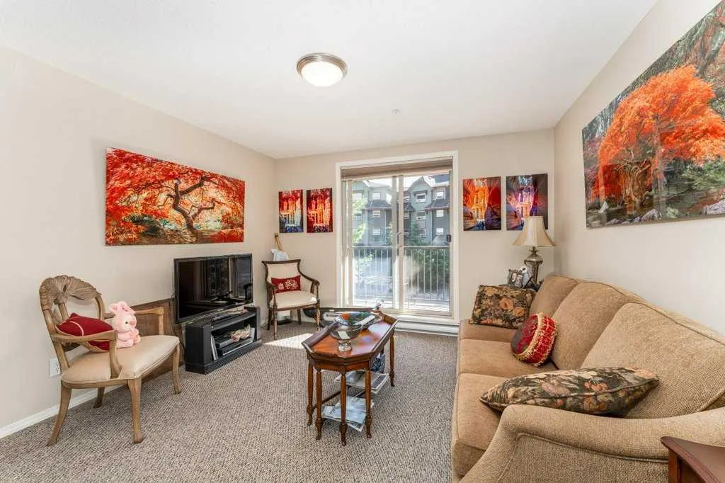 186 Kananaskis Way #216