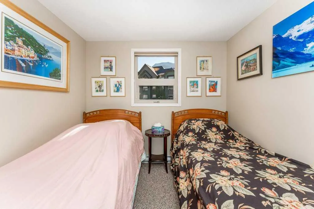 186 Kananaskis Way #216