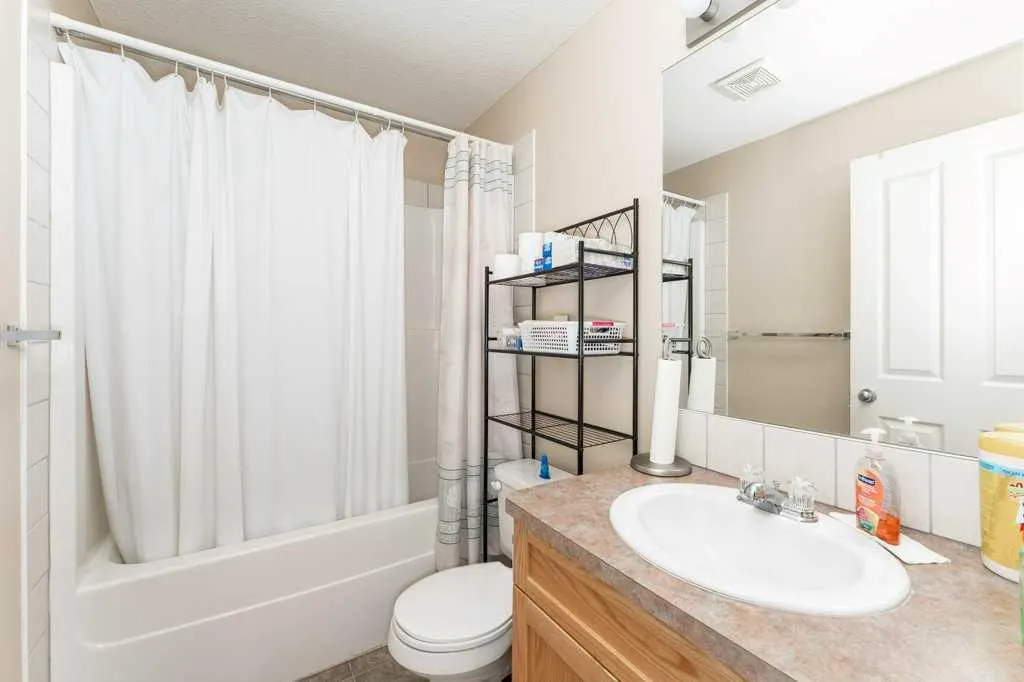186 Kananaskis Way #216