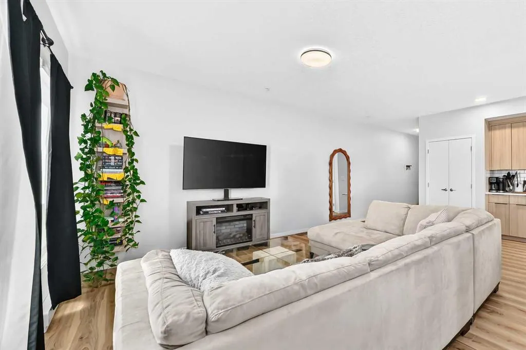220 Seton Grove SE #3208