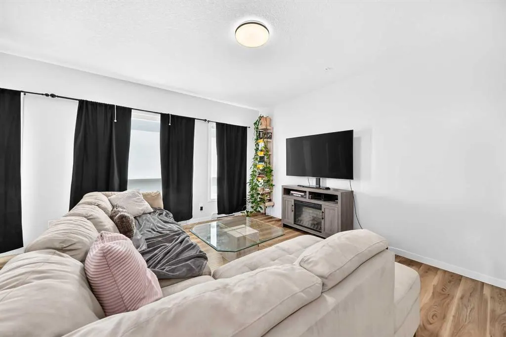 220 Seton Grove SE #3208