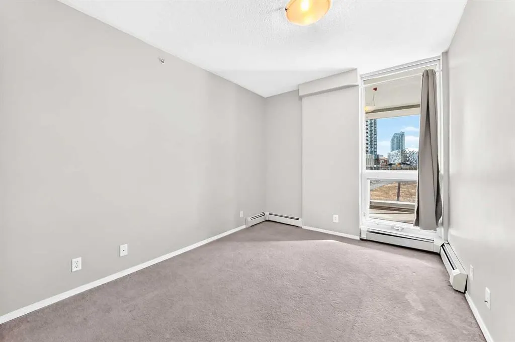 325 3 Street SE #206