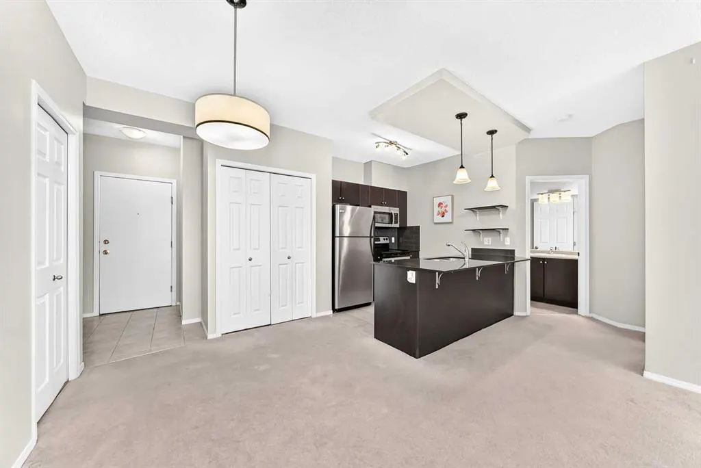 325 3 Street SE #206