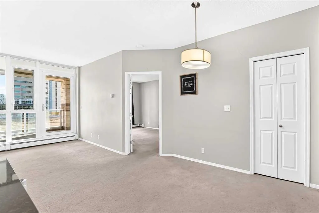 325 3 Street SE #206