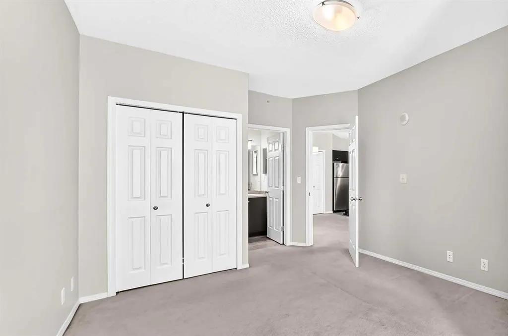 325 3 Street SE #206