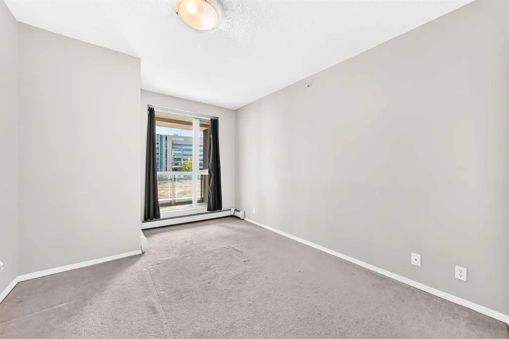 325 3 Street SE #206