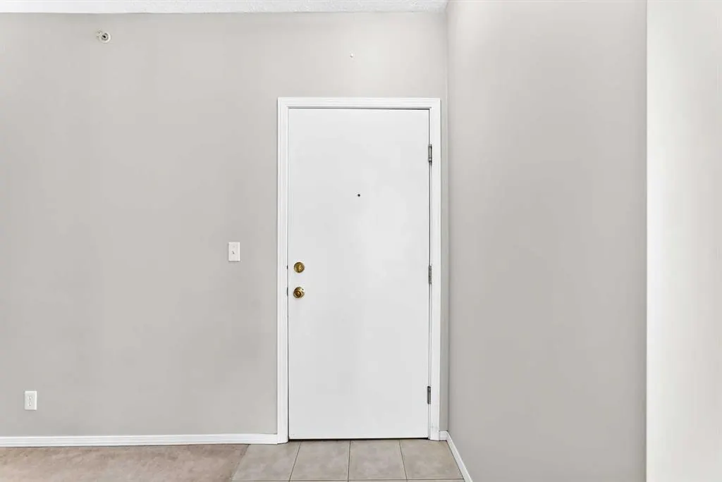 325 3 Street SE #206
