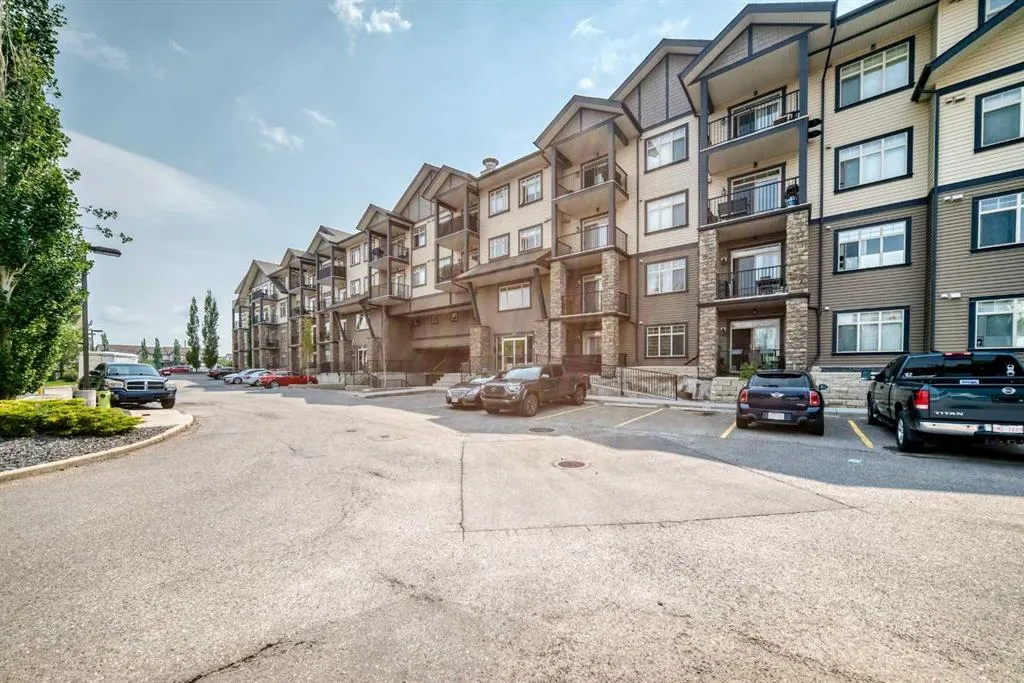 117 Copperpond Common SE #101