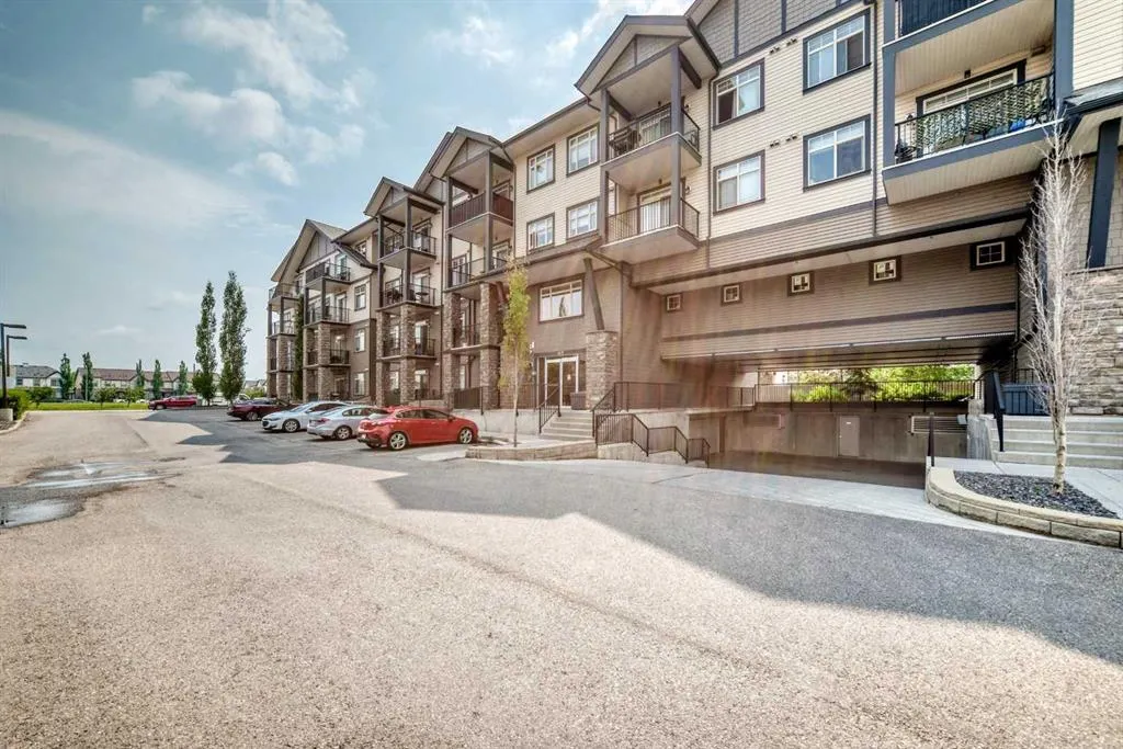 117 Copperpond Common SE #101