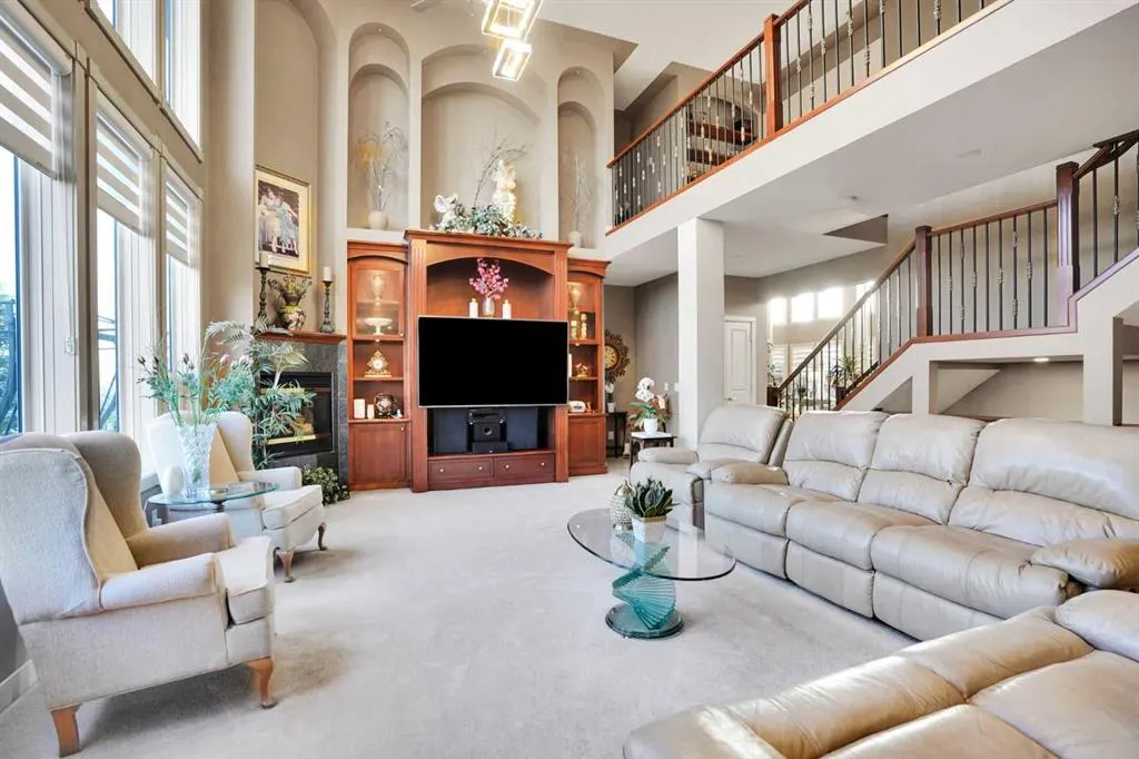 99 Arbour Vista Road NW
