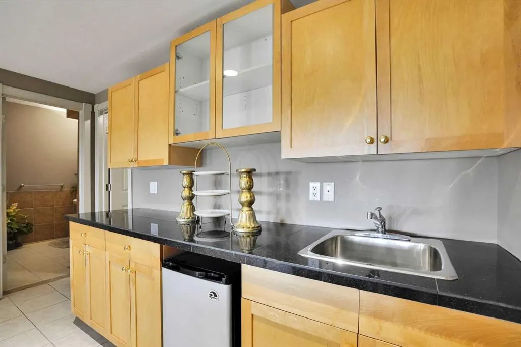 99 Arbour Vista Road NW
