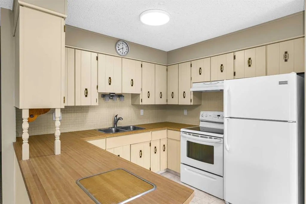 6 Woodland Close