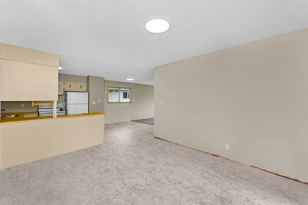 6 Woodland Close