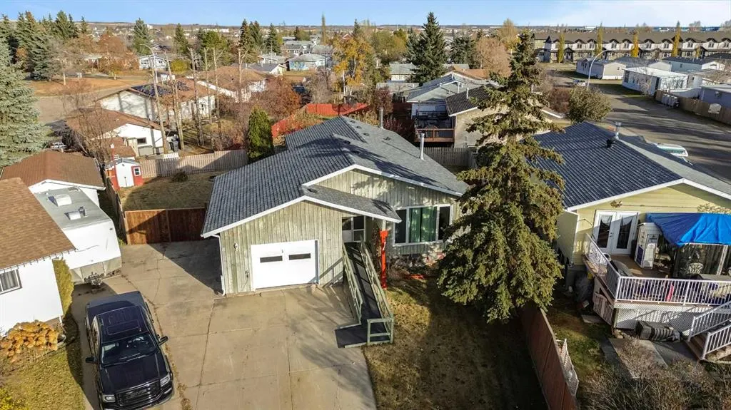 6 Woodland Close