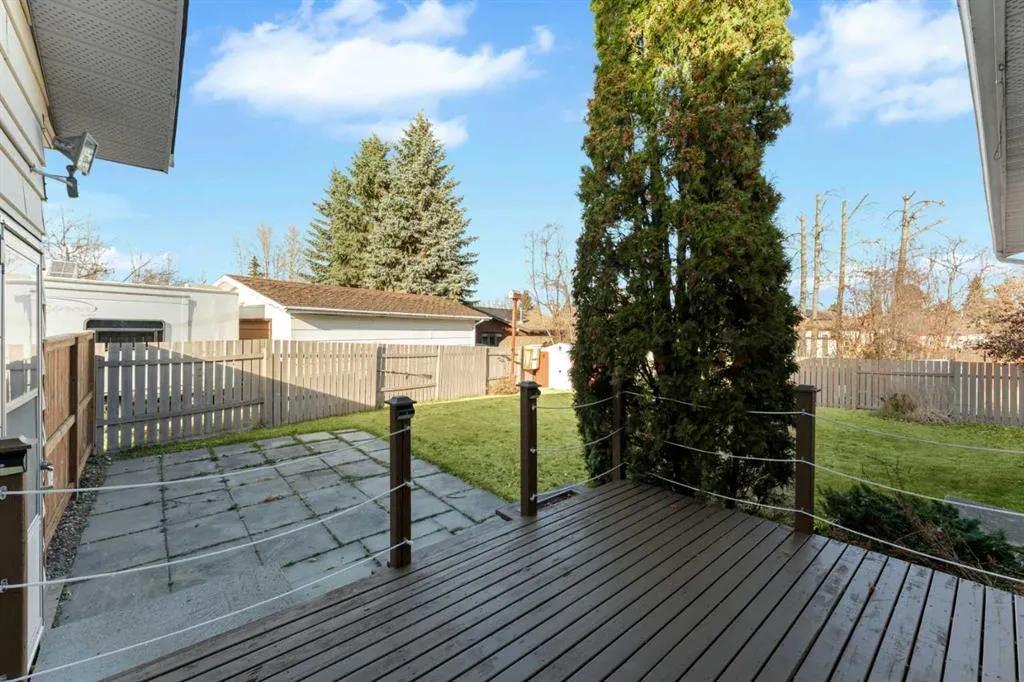6 Woodland Close