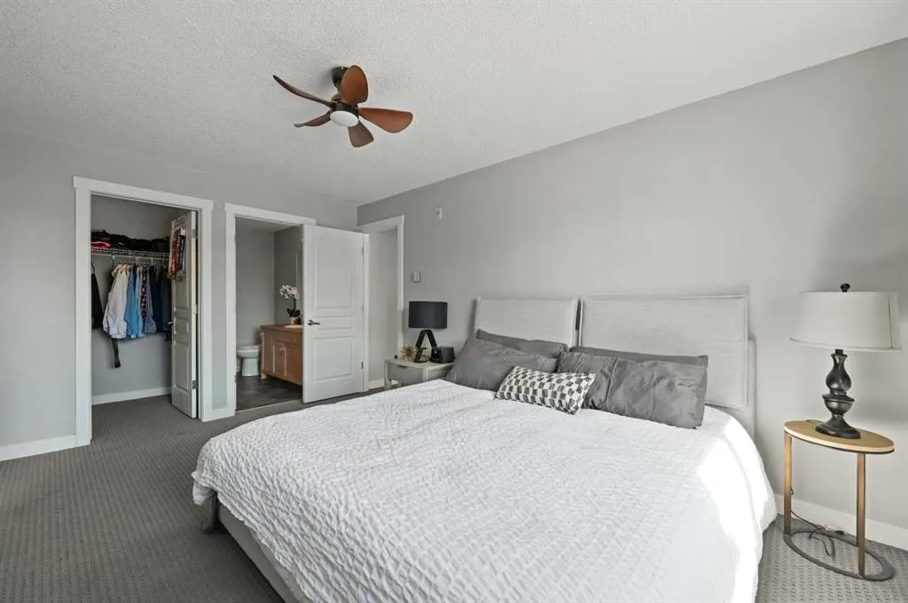 211 Aspen Stone Boulevard SW #2205