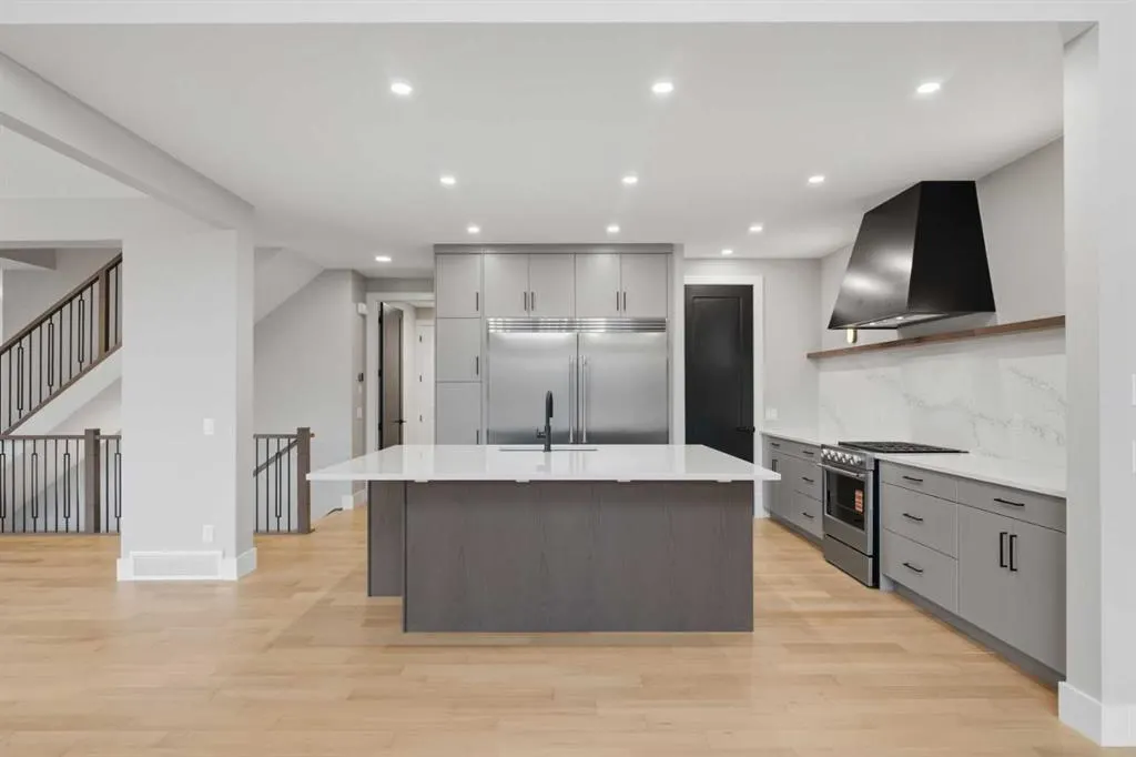116 Greenwich Heath NW