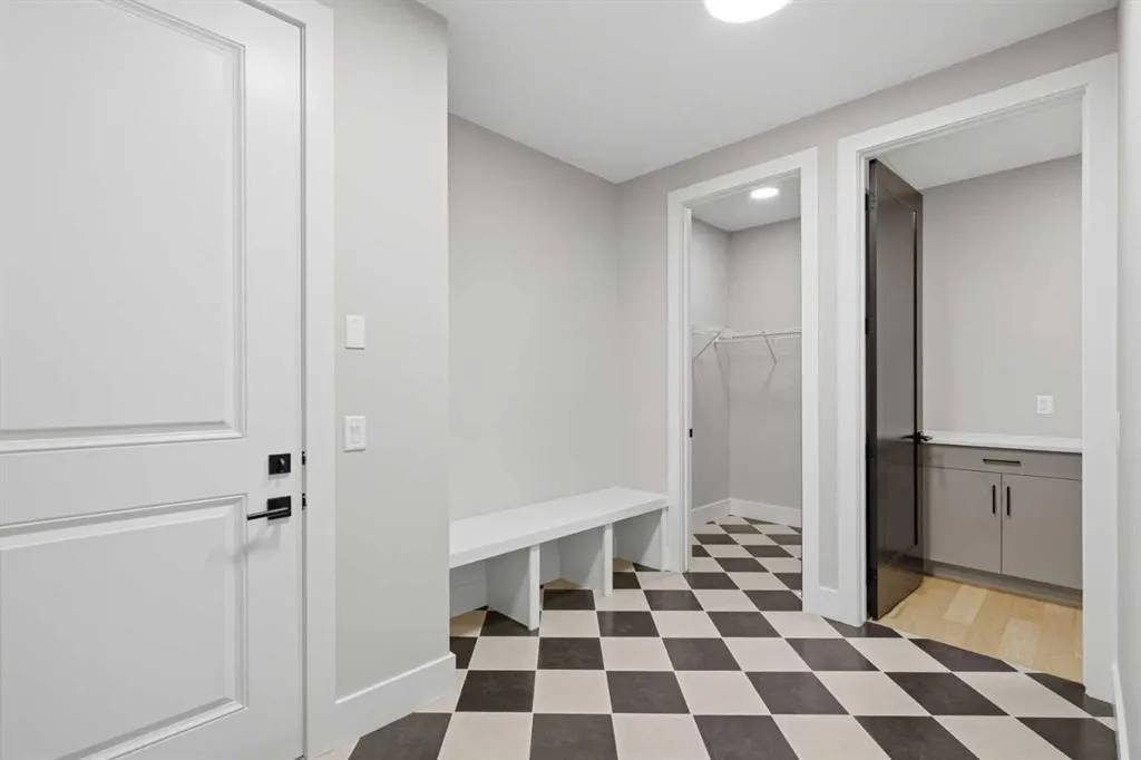 116 Greenwich Heath NW