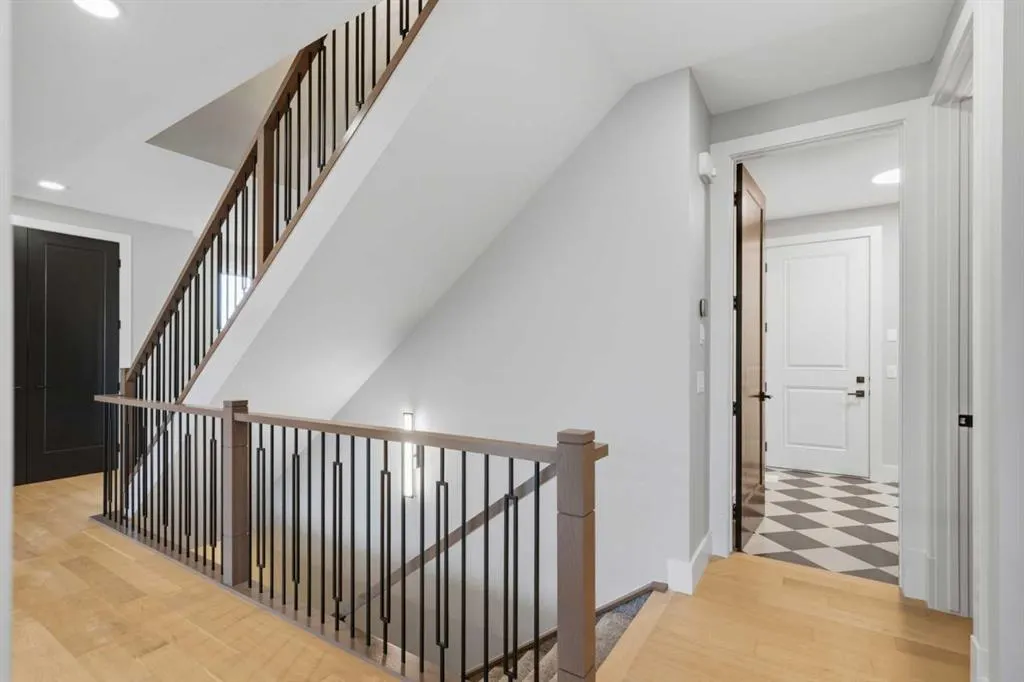 116 Greenwich Heath NW