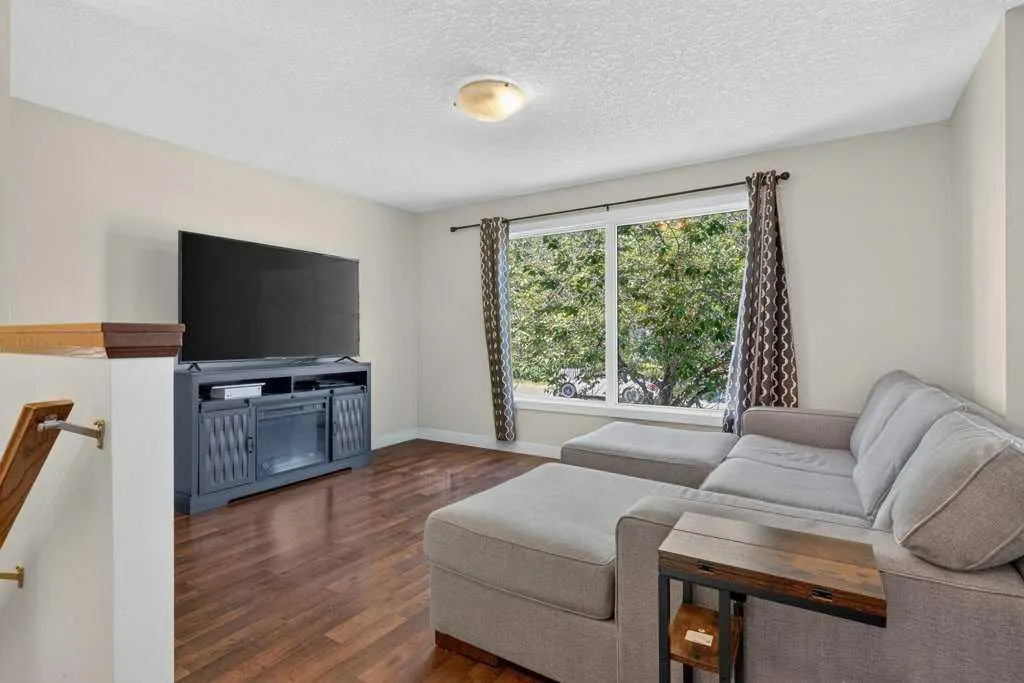 20 McKinley Road SE