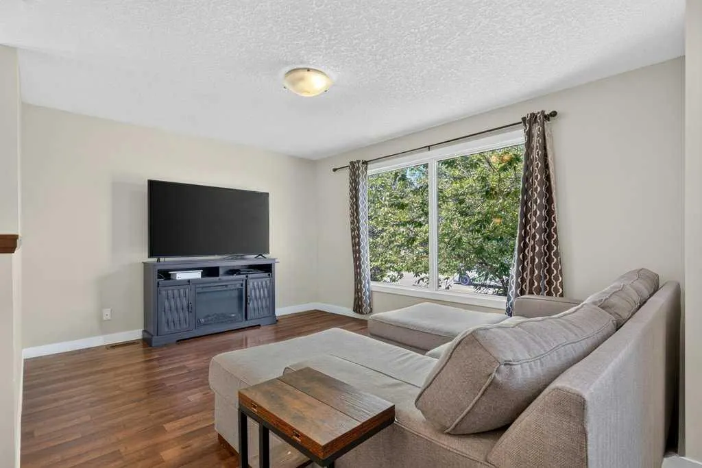 20 McKinley Road SE
