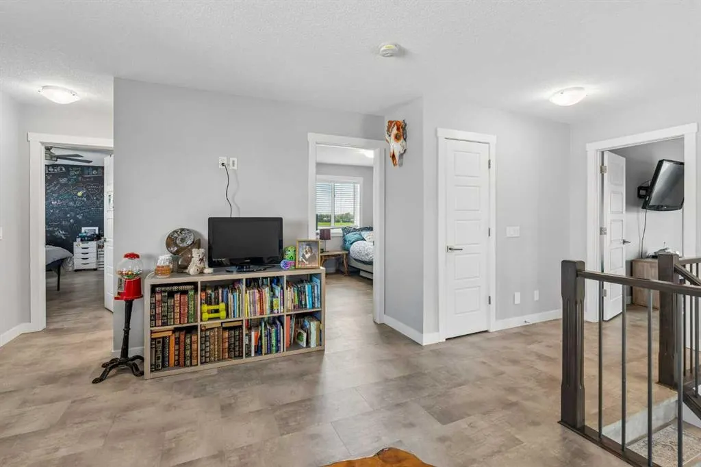 7 Bishop Circle