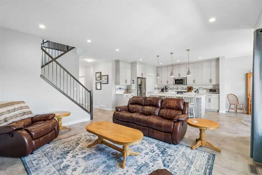 7 Bishop Circle