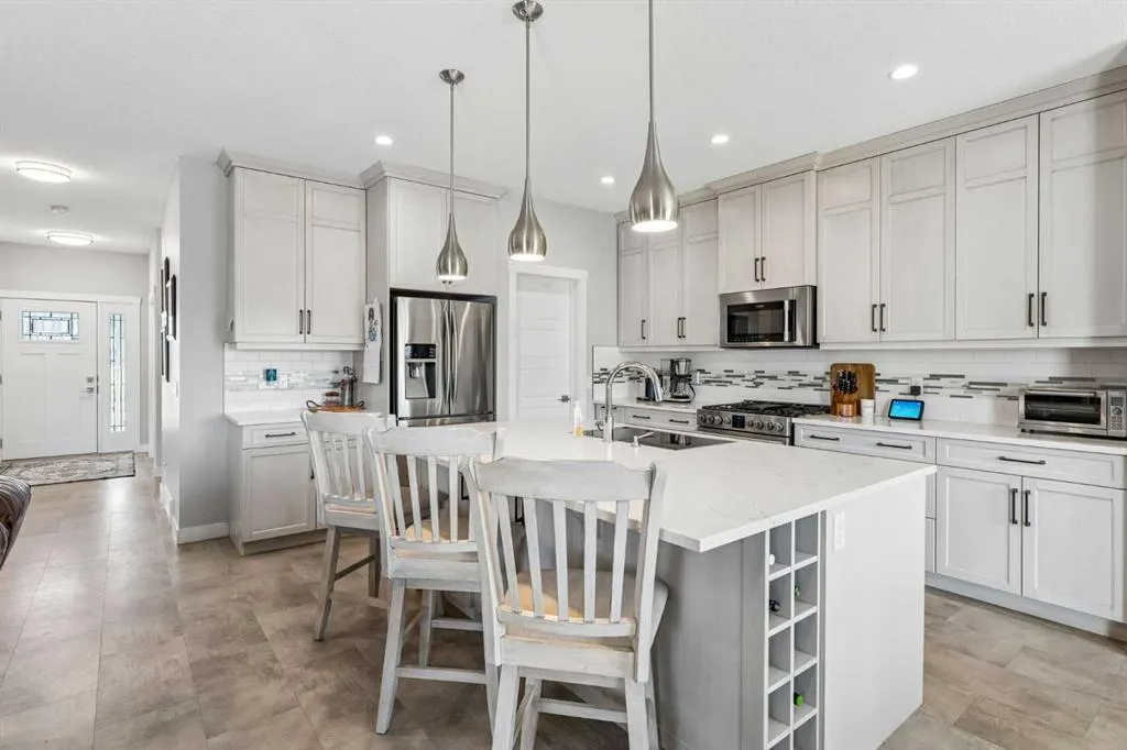 7 Bishop Circle