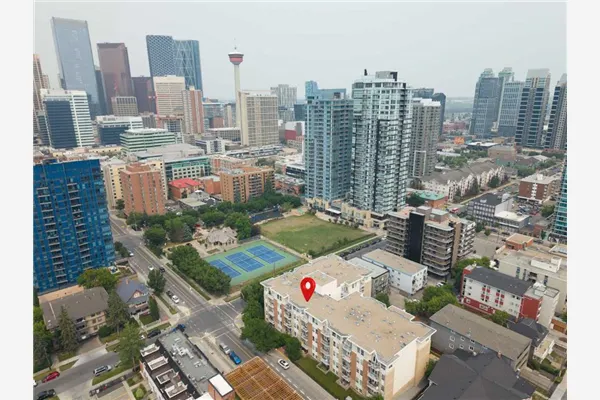 1410 2 Street SW