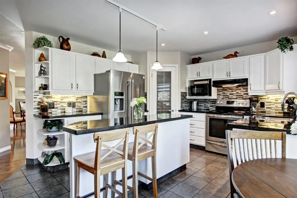 311 Douglasbank Green SE