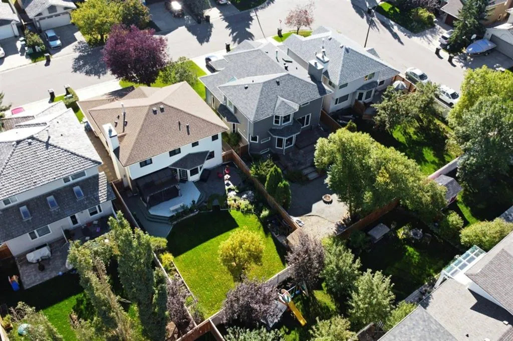 311 Douglasbank Green SE