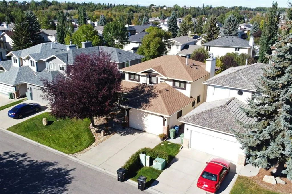 311 Douglasbank Green SE