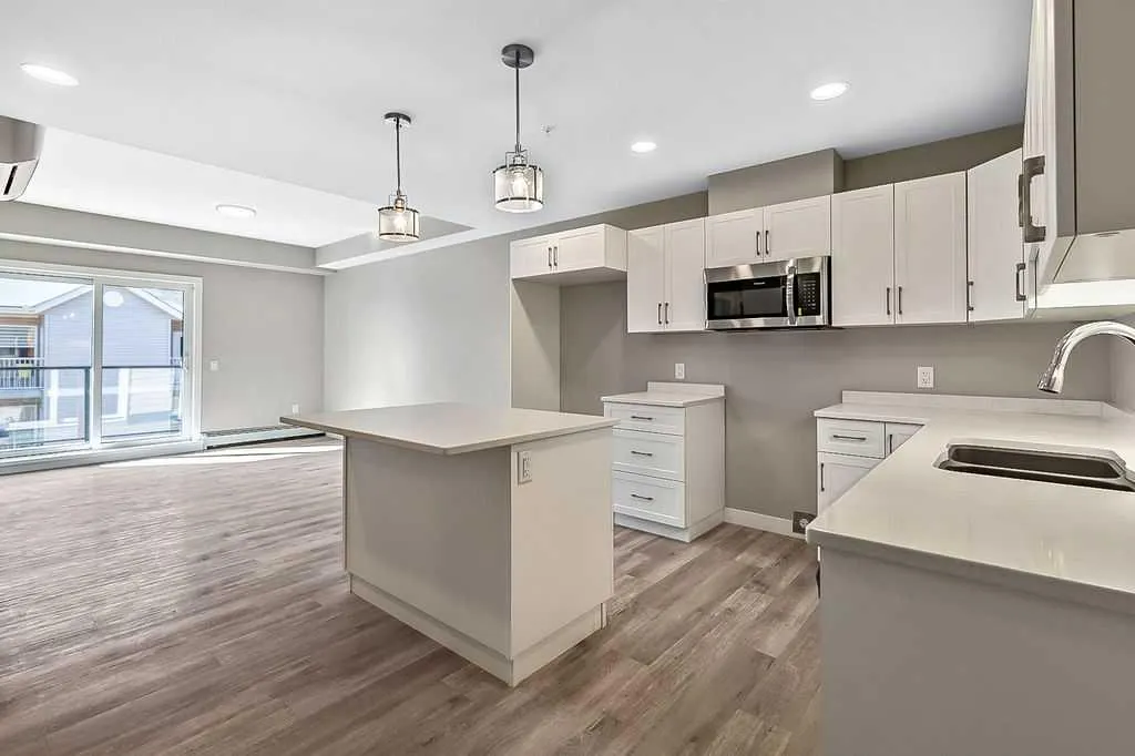 101 Willowridge Drive #201