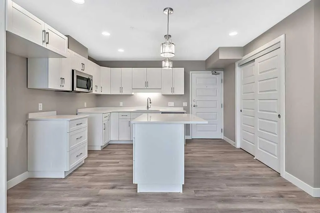 101 Willowridge Drive #201