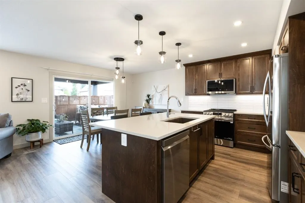 22 Napoleon Meadows Way