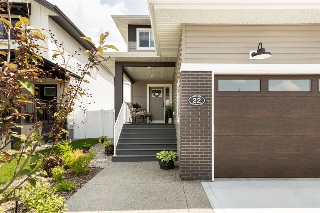 22 Napoleon Meadows Way
