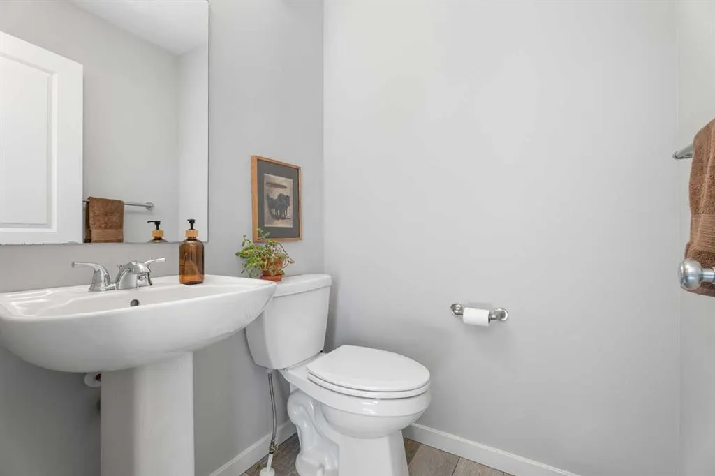 1407 3 Street SE #17