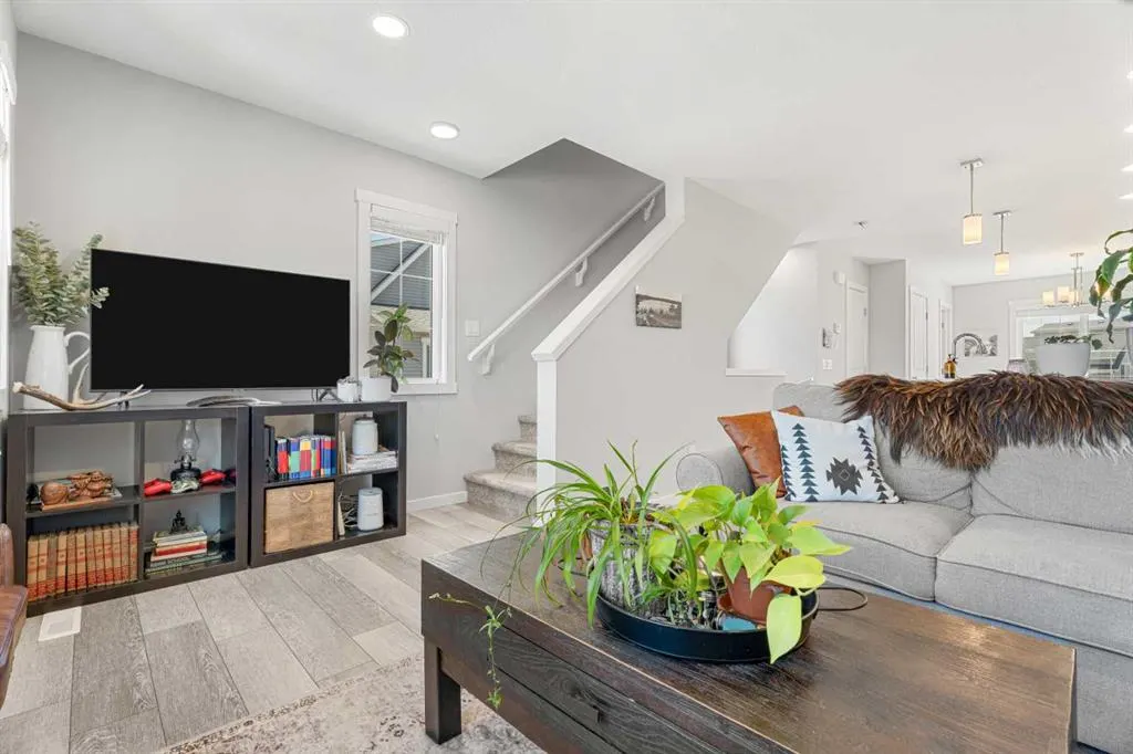1407 3 Street SE #17