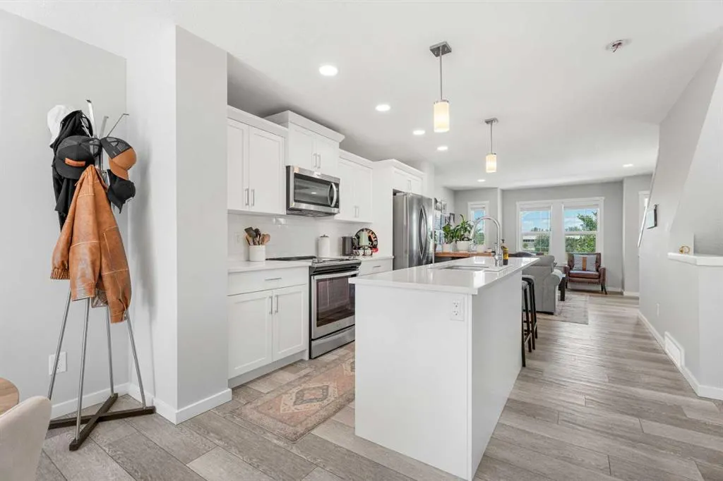 1407 3 Street SE #17