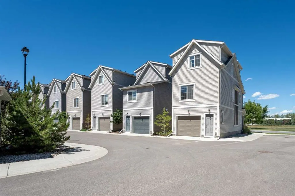 1407 3 Street SE #17