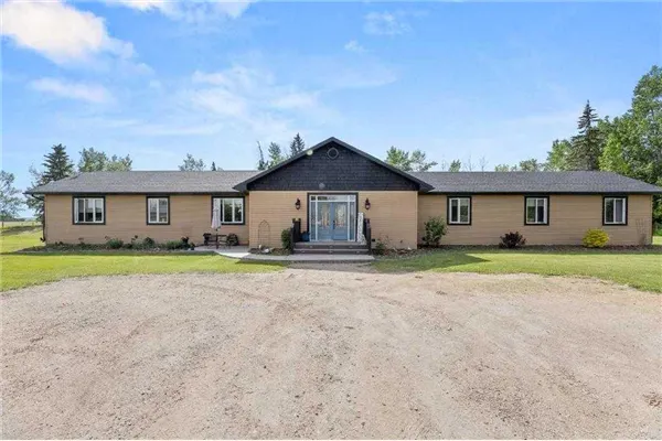 28537 Township Road 334