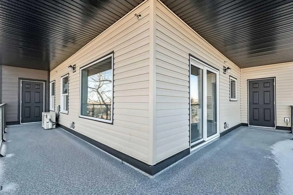 101 Willowridge Drive #204