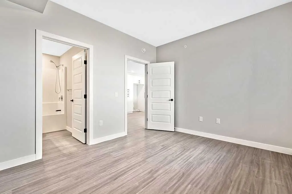 101 Willowridge Drive #204