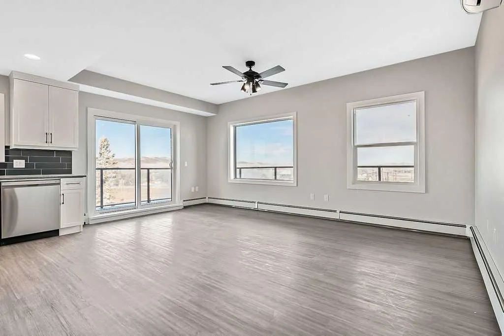101 Willowridge Drive #204