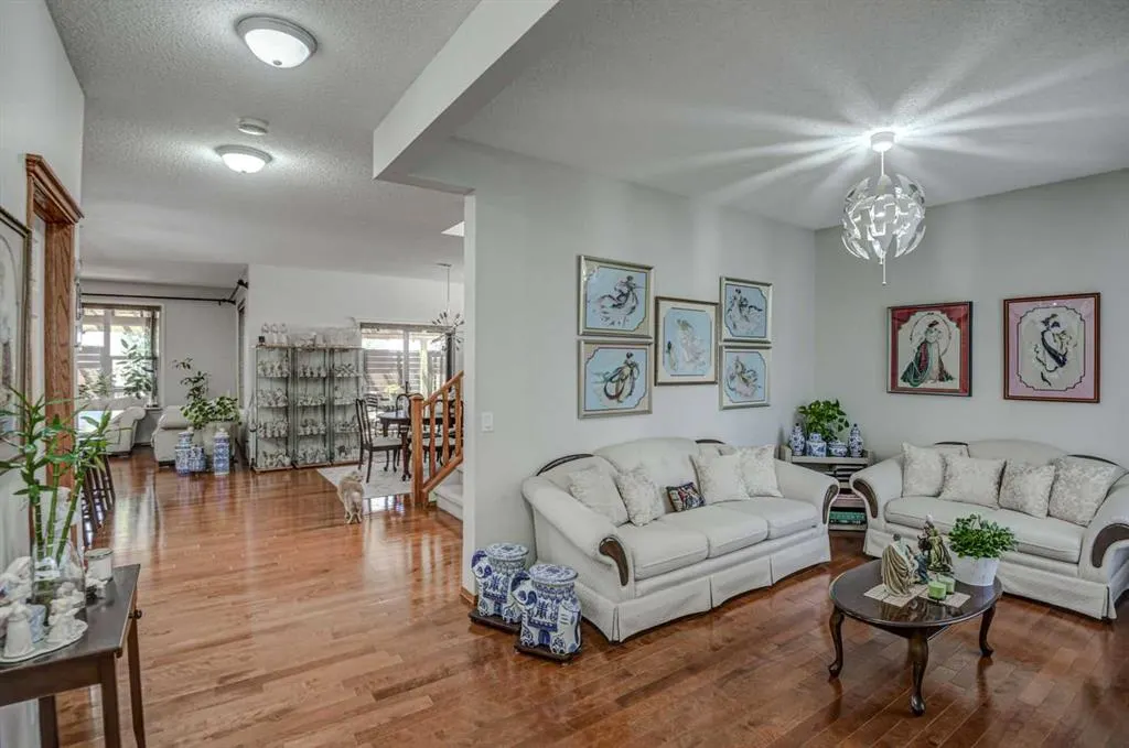 225 Chapala Drive SE